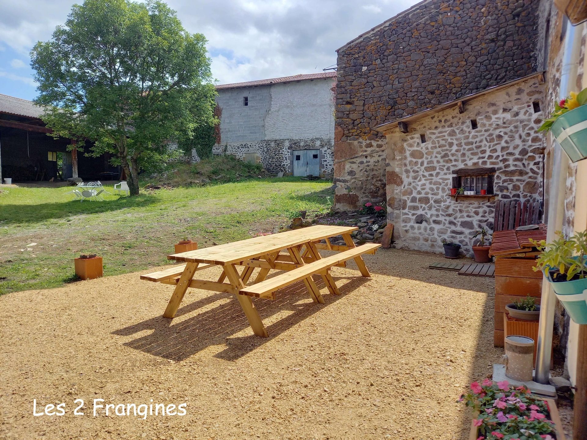 Terrasse ensoleill&eacute;e